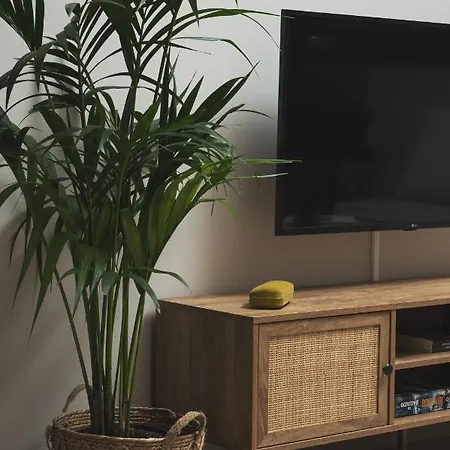 Limani Elegant Apartment